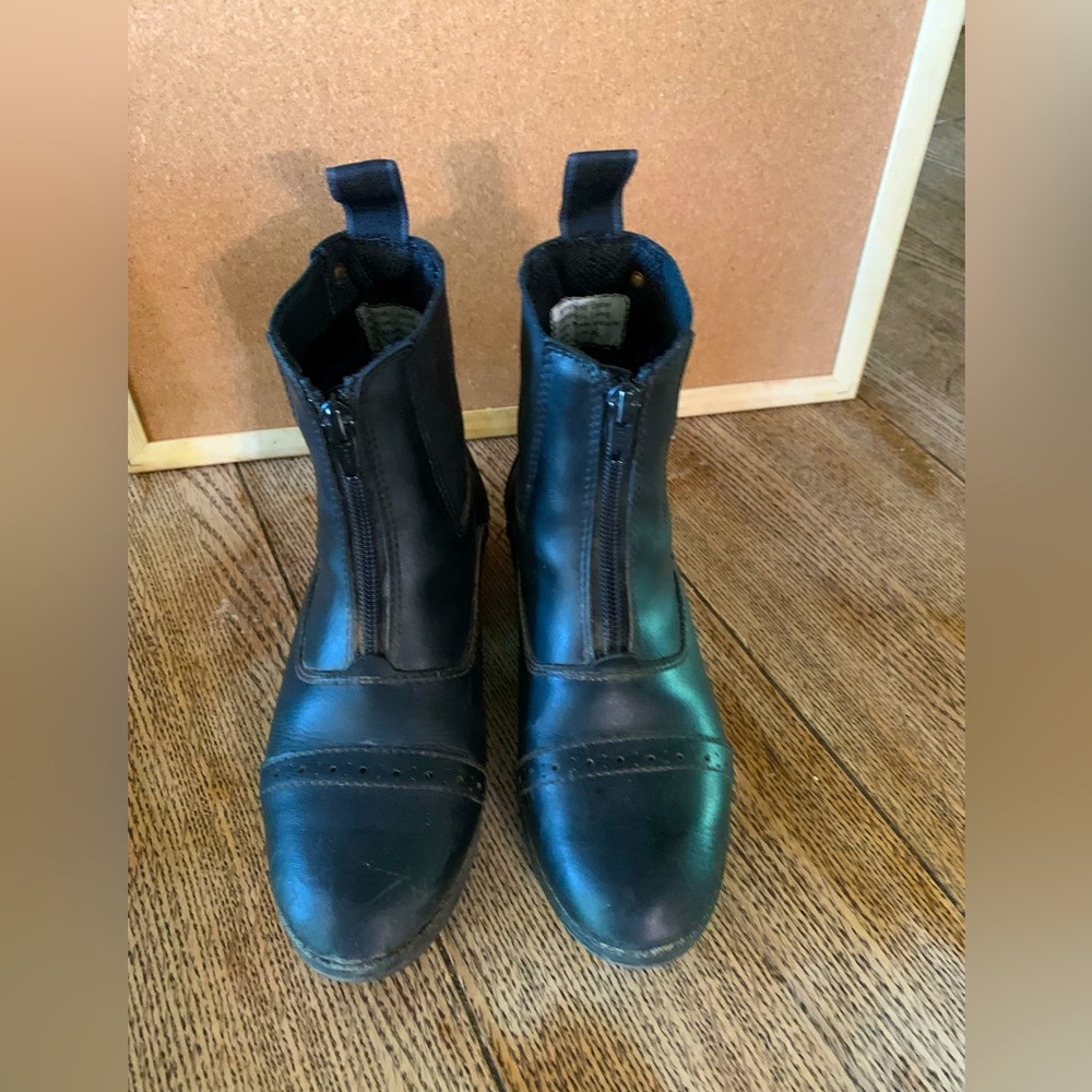 English horseback riding paddock black Boots size 2 girls